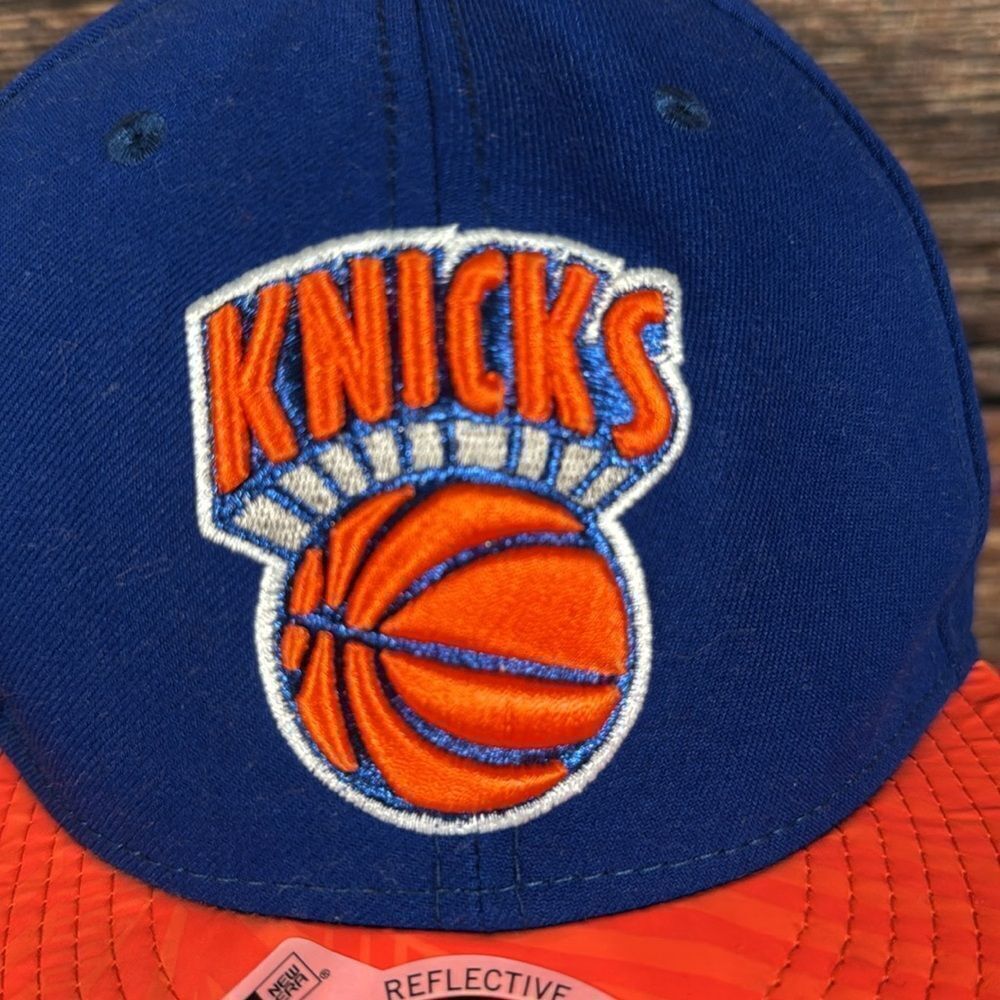 New Era New York Knicks Fitted Cap Hat 7-5/8 - Picture 3 of 8